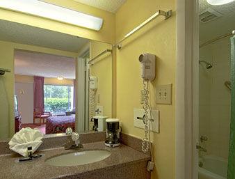 Travelodge Ocala Bagian luar foto