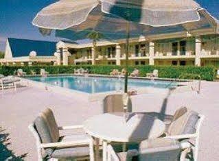 Travelodge Ocala Bagian luar foto